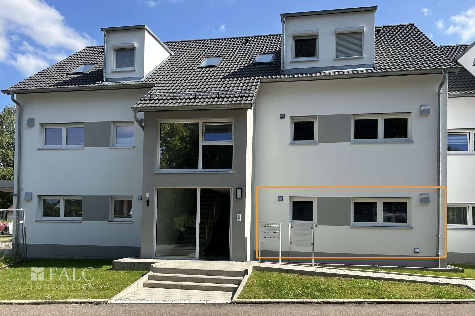 Außenansicht mit Markierung EG